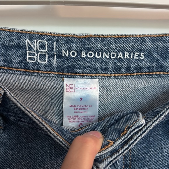 Women's Blue Jeans - Picture 3 of 4